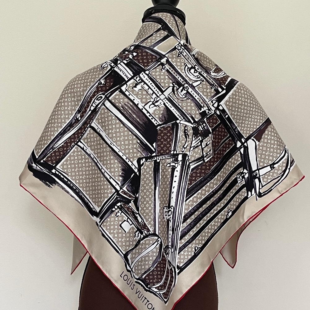 Louis Vuitton Scarf Trunks Monogram Beige Brown Silk Wrap - Picture 6 of 14
